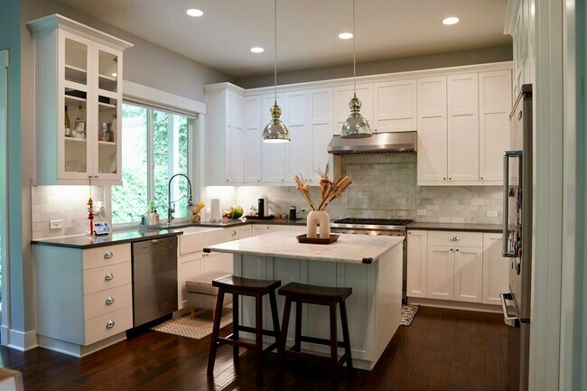 Foto del edificio - 2424 108th Ave NE