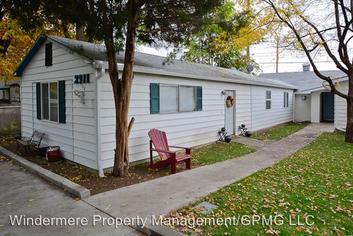 Primary Photo - 2311 1/2 W Idaho St