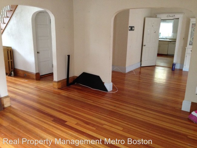 Foto del edificio - 3 br, 1.5 bath House - 17 Iliad St. Unit 0