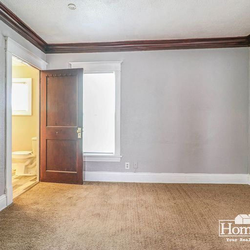 Foto del edificio - 4 bedrooms in River Park!