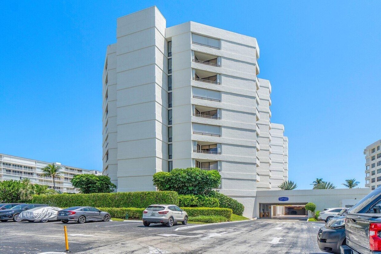 Primary Photo - 3560 S Ocean Blvd