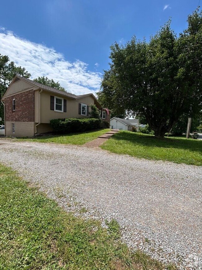Building Photo - 238 Sunny Acre Dr