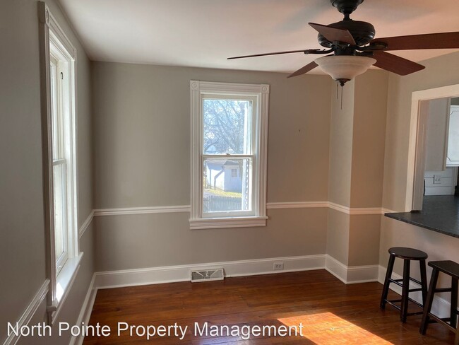 Building Photo - 3 br, 1.5 bath House - 112 E. Main St.