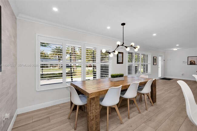 Foto del edificio - 6440 SW 63rd Terrace