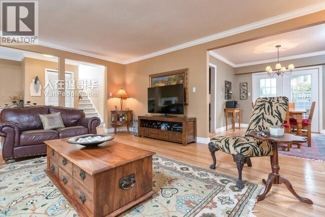 Photo du bâtiment - 6550 Dunbar St