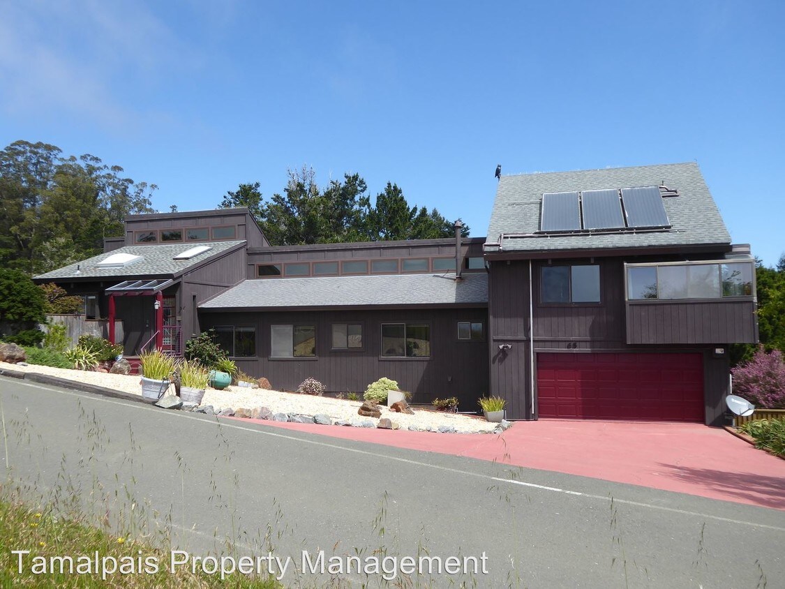 Foto principal - 3 br, 2 bath House - 65 Ridge Ave