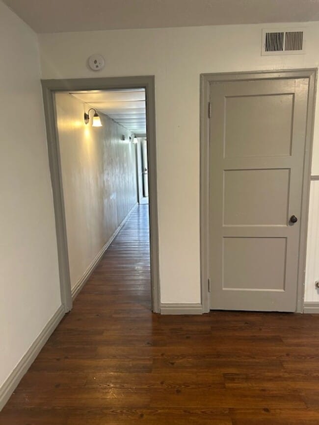 Building Photo - Nice apartment in Fairway  251125