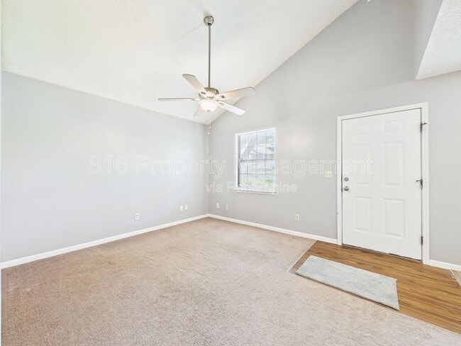 Foto del edificio - 7115 Bales Ave