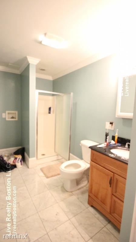 Primary Photo - 18 Sutherland Rd