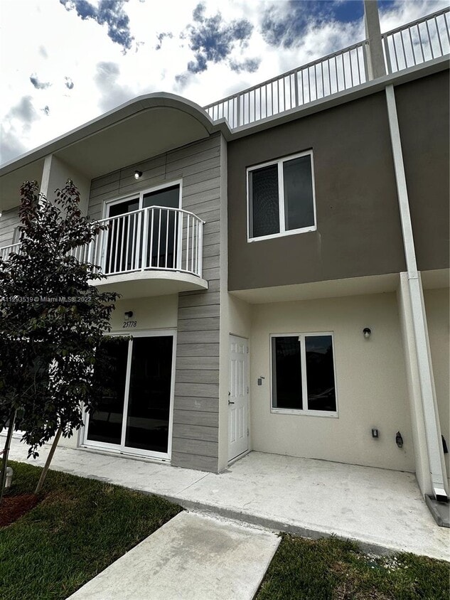 25778 SW 143rd Ave, Naranja, FL 33032 Townhome Rentals in Naranja FL