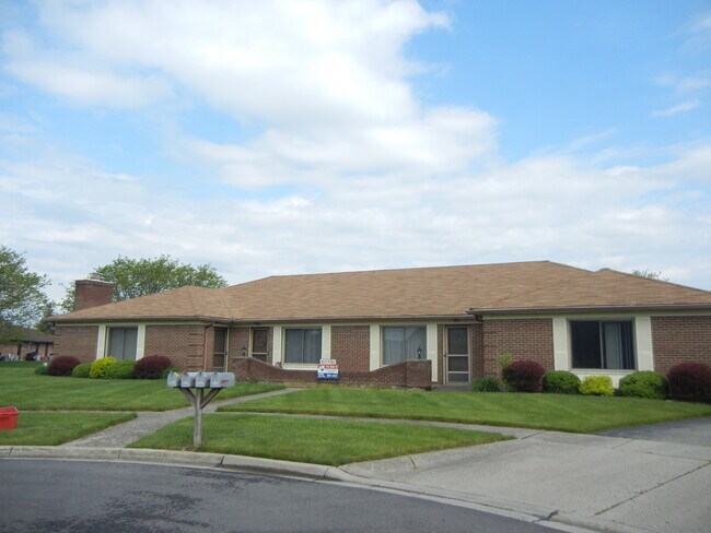 Building Photo - 821 Sussex Place