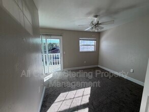 Building Photo - 1718 SW 69th Terrace