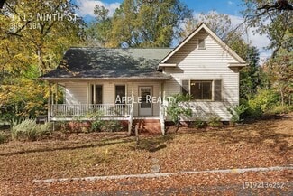 Building Photo - 1113 9th St