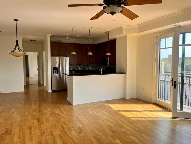 Foto del edificio - 370 Marshall Ave