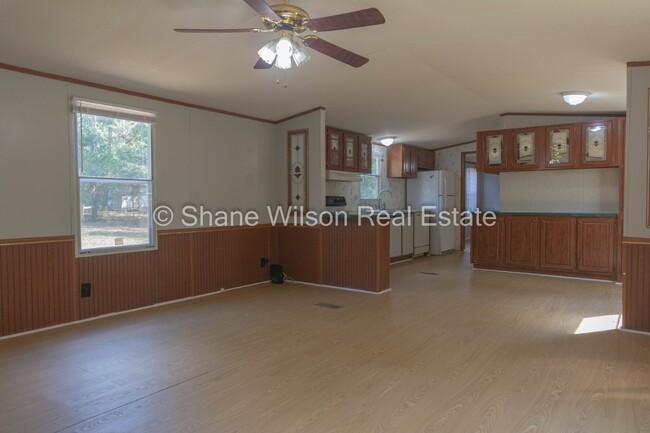 Building Photo - 3 BR / 2 Ba for Lease!