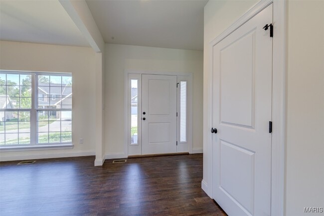 Foto del edificio - 2025 Maryland Oaks Cir