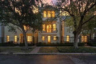 Building Photo - 1408 Rosedale St