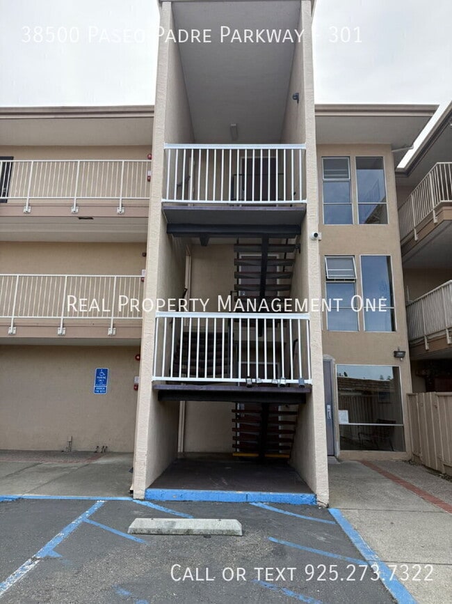 Building Photo - 38500 Paseo Padre Pkwy