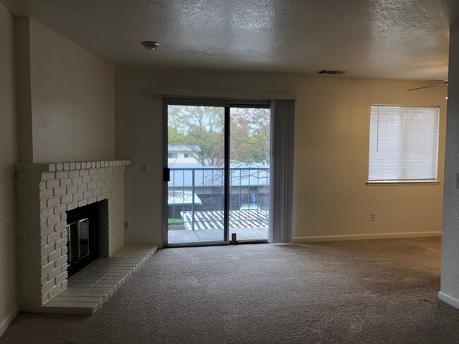 Foto del edificio - 6412 Benning St