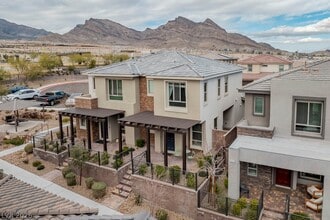 Building Photo - 11715 Hamilton Lk Ave