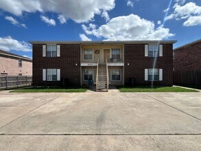Building Photo - 1603 Dugger Cir