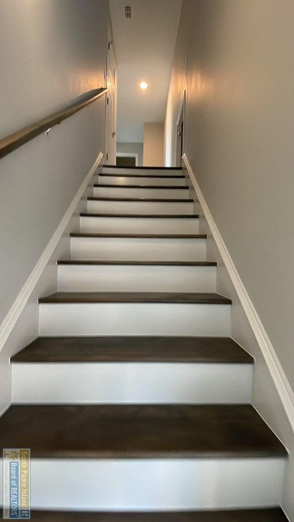 Foto del edificio - 2369 Grove Ln