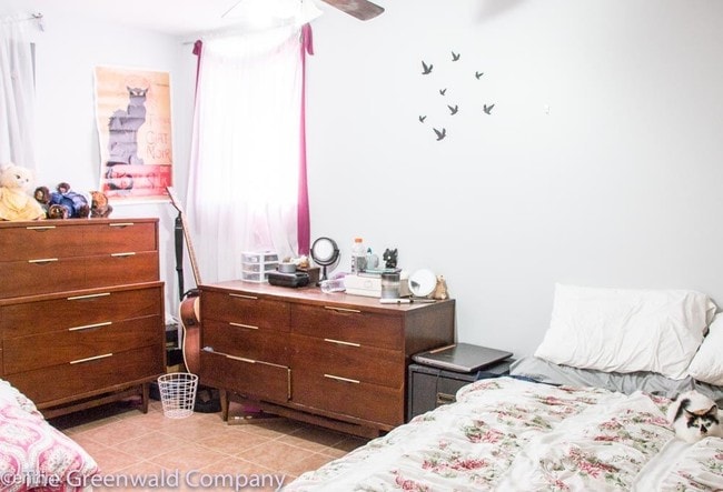 Building Photo - 1 br, 1 bath  - 841 N Sacramento Blvd