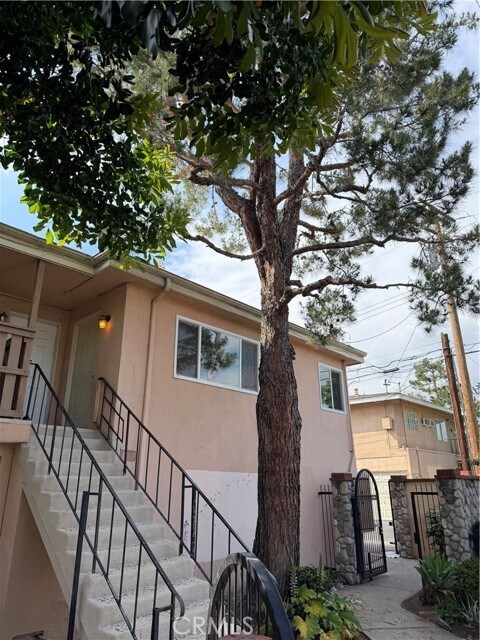 Building Photo - 4694 Bandera St