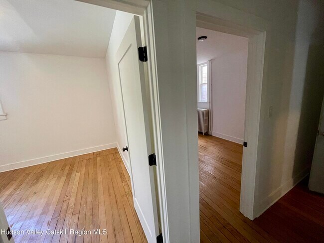 Foto del edificio - 725 Warren St