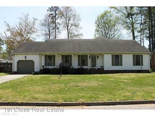 Primary Photo - 829 Donnington Dr