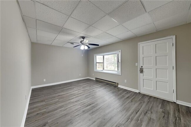 Building Photo - 2291 Carousel Ct