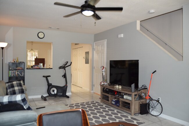 Foto del edificio - 4687 SW 48th Dr