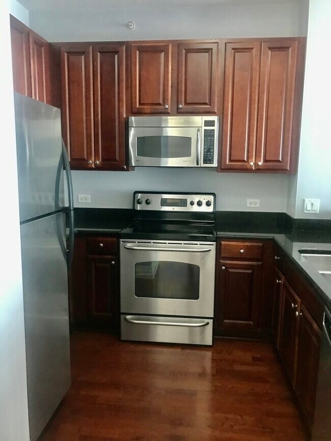 Foto del edificio - 1235 S Prairie Ave