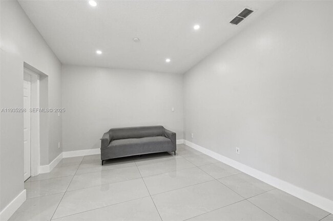 Foto del edificio - 12237 SW 193rd St