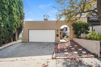 Building Photo - 3951 Marvin St