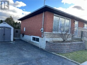 Building Photo - 533 E 27th St