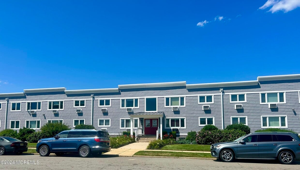 210 Fifth Ave Unit 33, Belmar, NJ 07719 Condo for Rent in Belmar, NJ