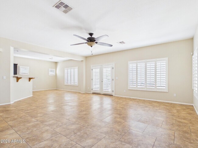 Foto del edificio - 2557 W Woburn Ln