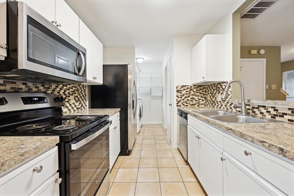 Foto principal - 1015 E Yager Ln