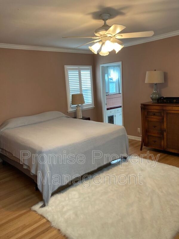 Foto del edificio - 420 S Horne St