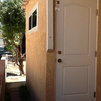 Building Photo - 633 S Orchard Dr