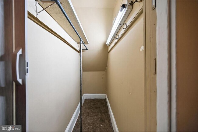 Foto del edificio - 827 N 10th St