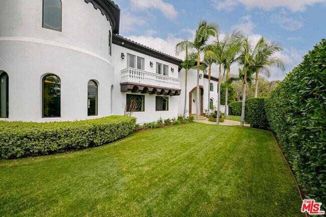 Foto del edificio - 4705 Los Feliz Blvd