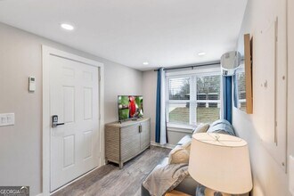 Building Photo - 243 N Georgia Ave