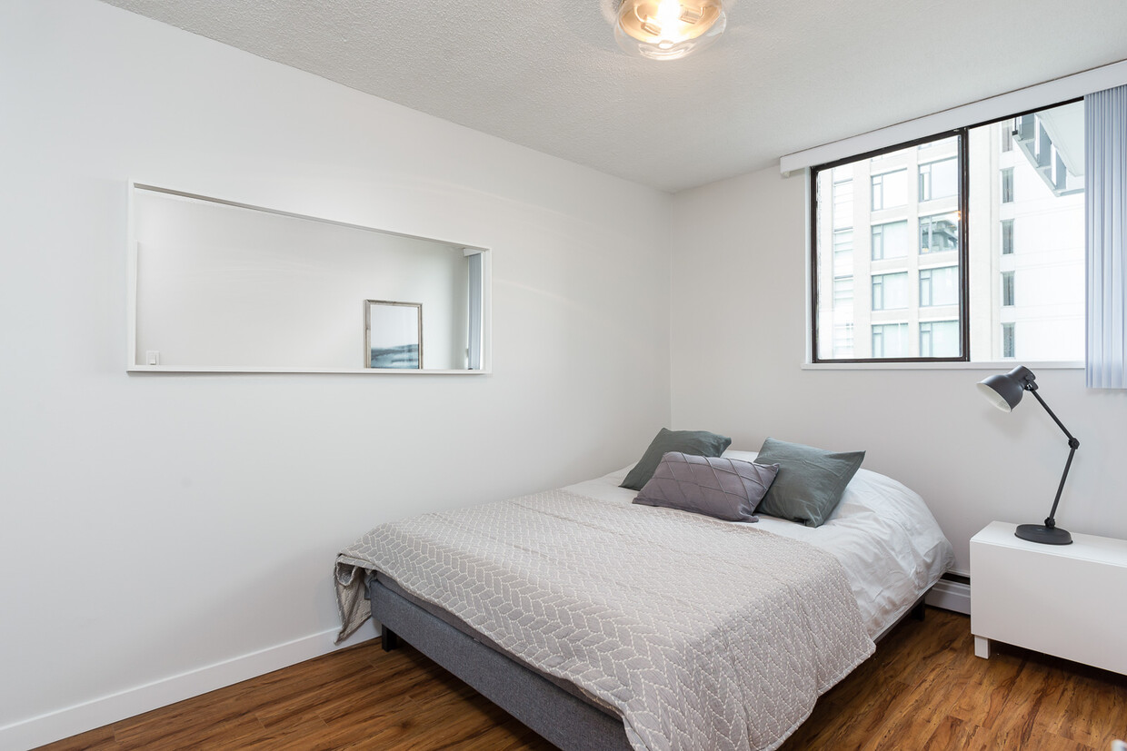 Building Photo - Harbourview