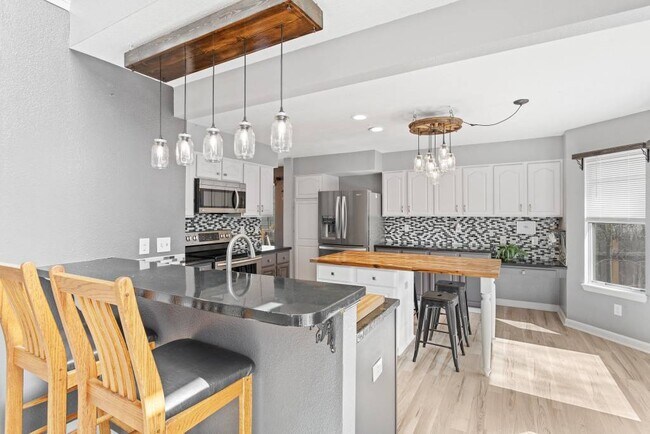 Photo - 4408 Horizonpoint Dr House