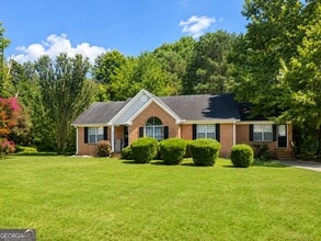 Building Photo - 157 Davidson Dr