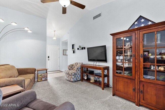 Foto del edificio - Sunbird Active Adult Community, 55+ ,Chandler, 2 bed, 2 bath, single story, gated community