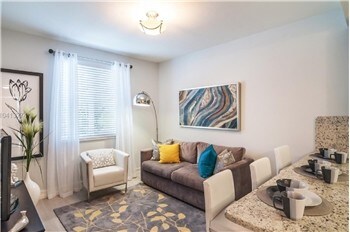 Foto del edificio - 833 SW 13th Ct