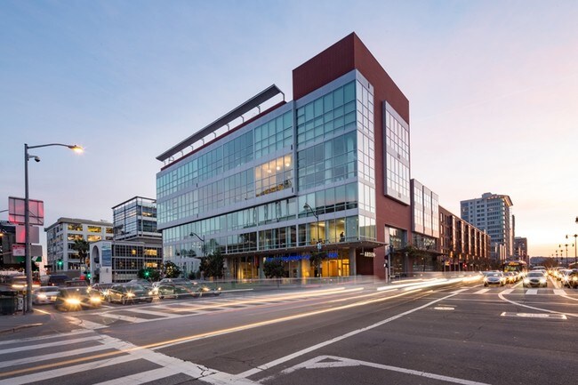Building Photo - The Glassworks